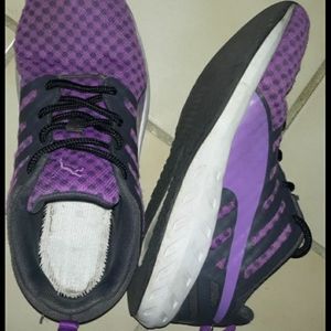 Size 3.5 Purple PUMA sneakers